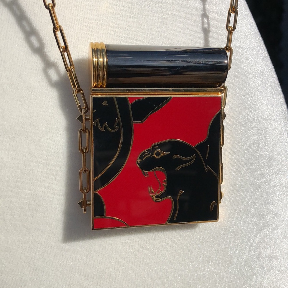🎉Host Pick🎉Valentino Compact Accessory